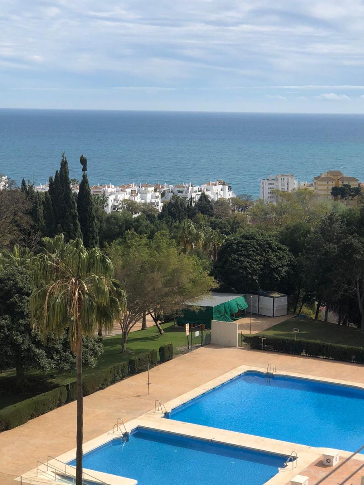 Hércules Benalmádena Esterno foto