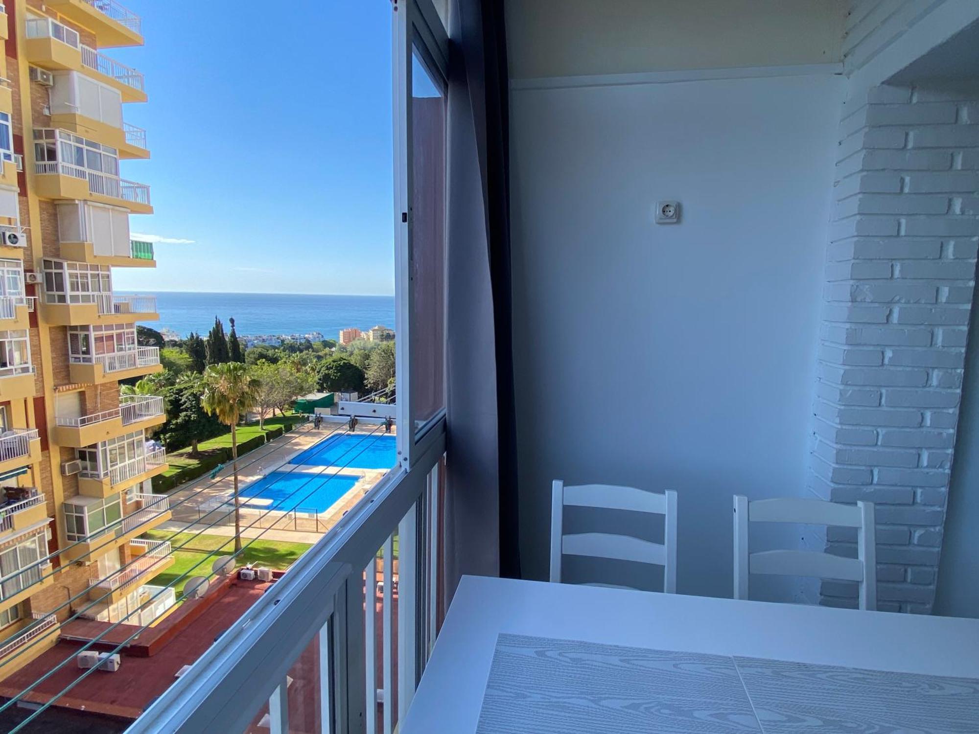 Hércules Benalmádena Esterno foto